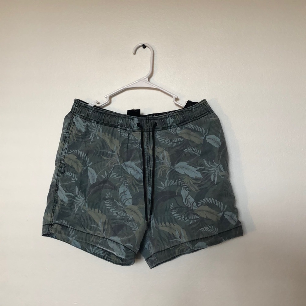 Short tropical bathing suit